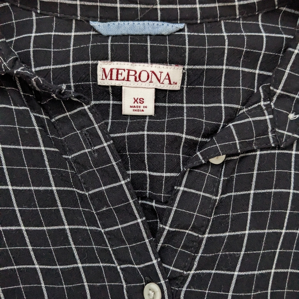 Merona half button blouse - Picture 2 of 2